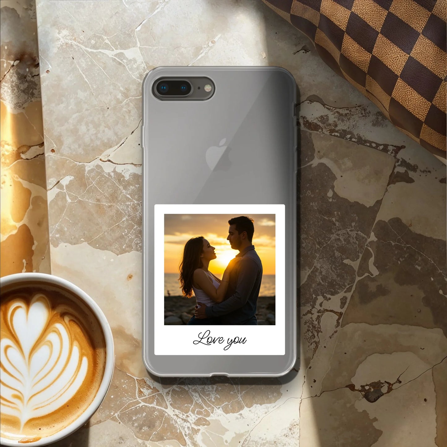 Personalisierte Handyhülle mit Polaroid-Style Bild und Text