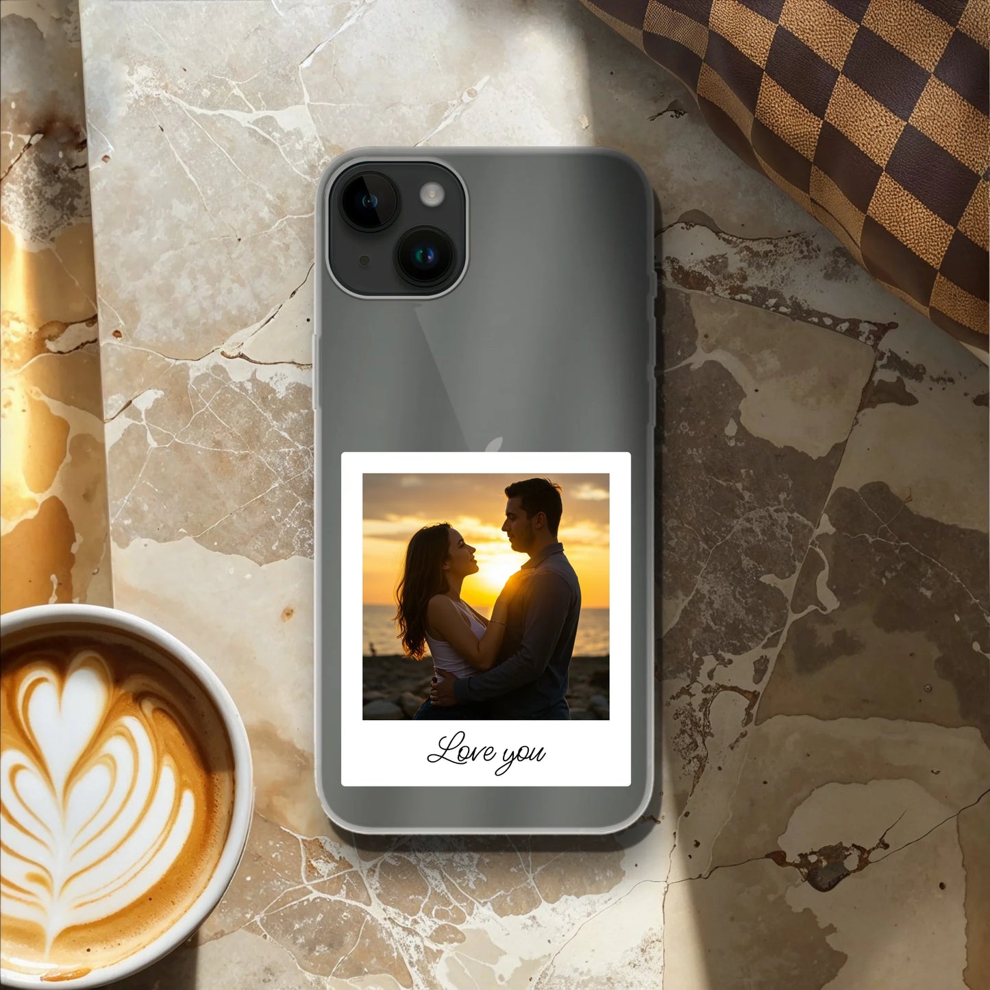 Personalisierte Handyhülle mit Polaroid-Style Bild und Text